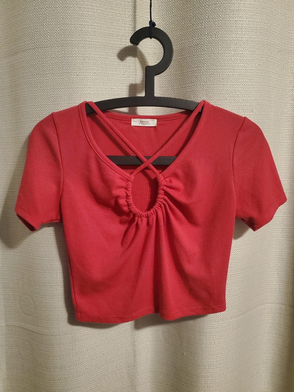 (4/$20) Active USA Red Short Sleeve Keyhole Crop Top